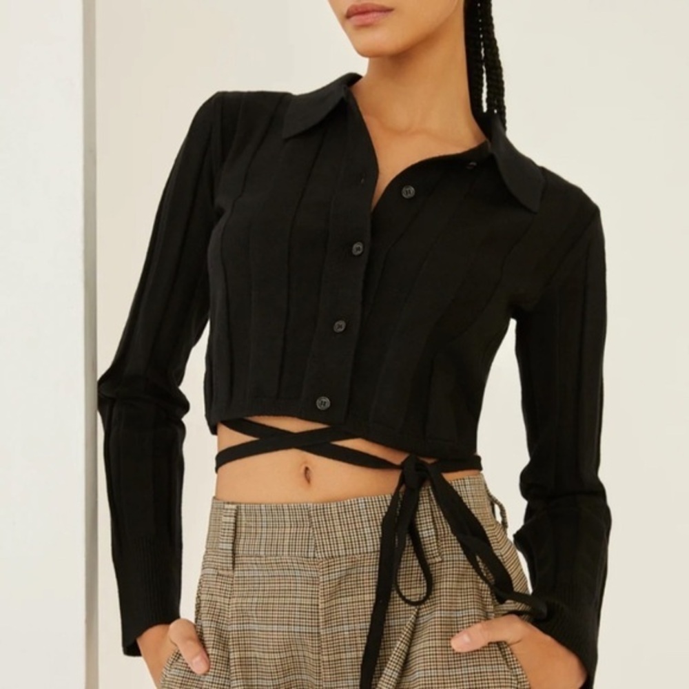 Something Navy NWT Large‎ Ribbed Tie Waist Sweater Button Front Collared